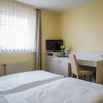 Aparthotel Point And Dresden