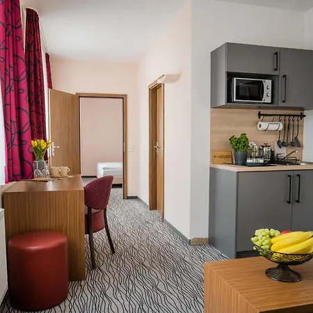 Aparthotel Point And