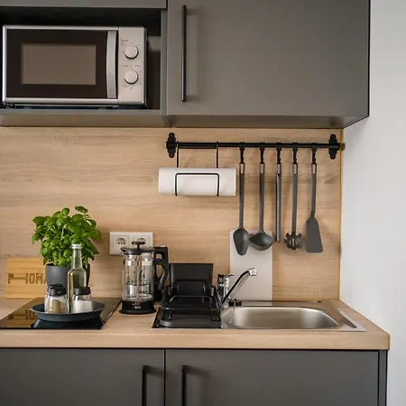 מלון דירות Point And