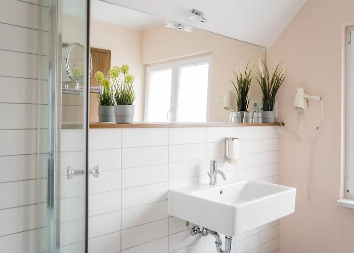 Aparthotel Point And 3*