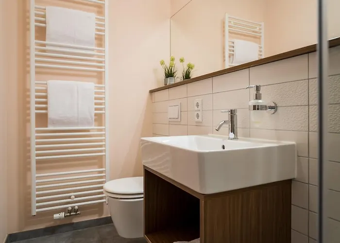 Aparthotel Point And