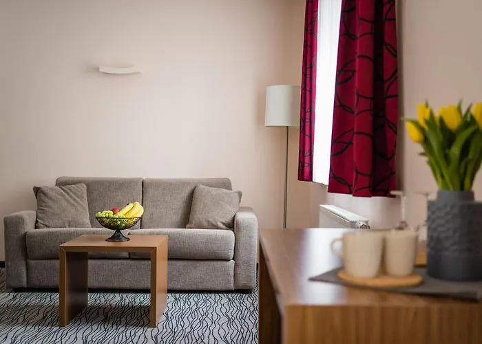 Aparthotel Point And