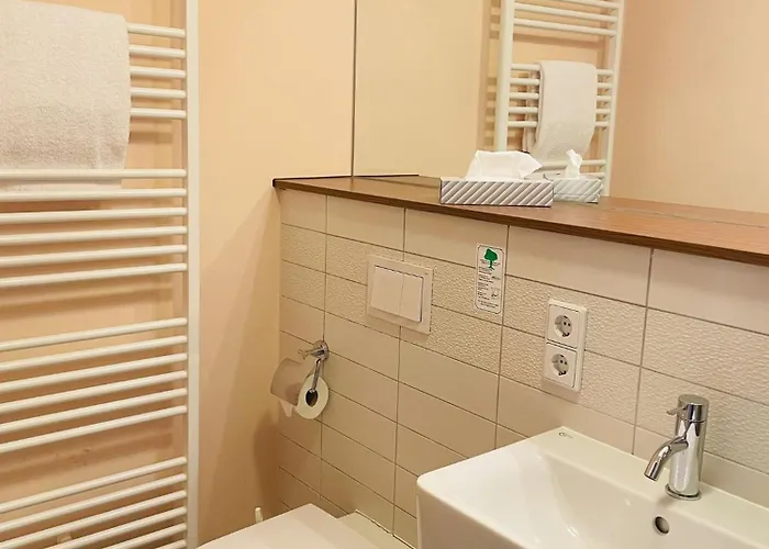 Aparthotel Point And